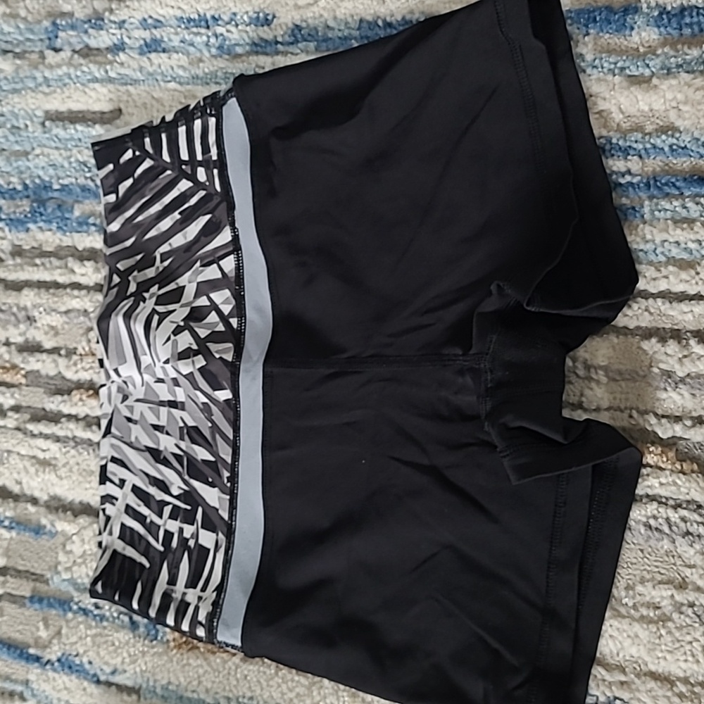 Aerie chill exercise short